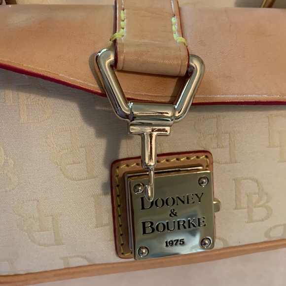 DOONEY & BOURKE SMALL DOMED POCKET SATCHEL - Picture 6 of 16